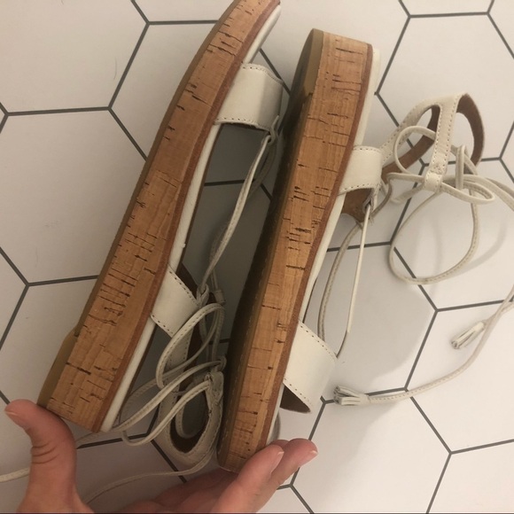 Frye Miranda White Gladiator Ankle Lace up Sandals SIZE 5.5 - Picture 8 of 9